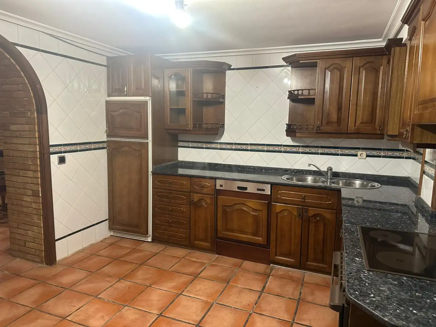 Cuina de Casa adosada en venda en  Logroño amb Aire condicionat, Calefacció i Parquet