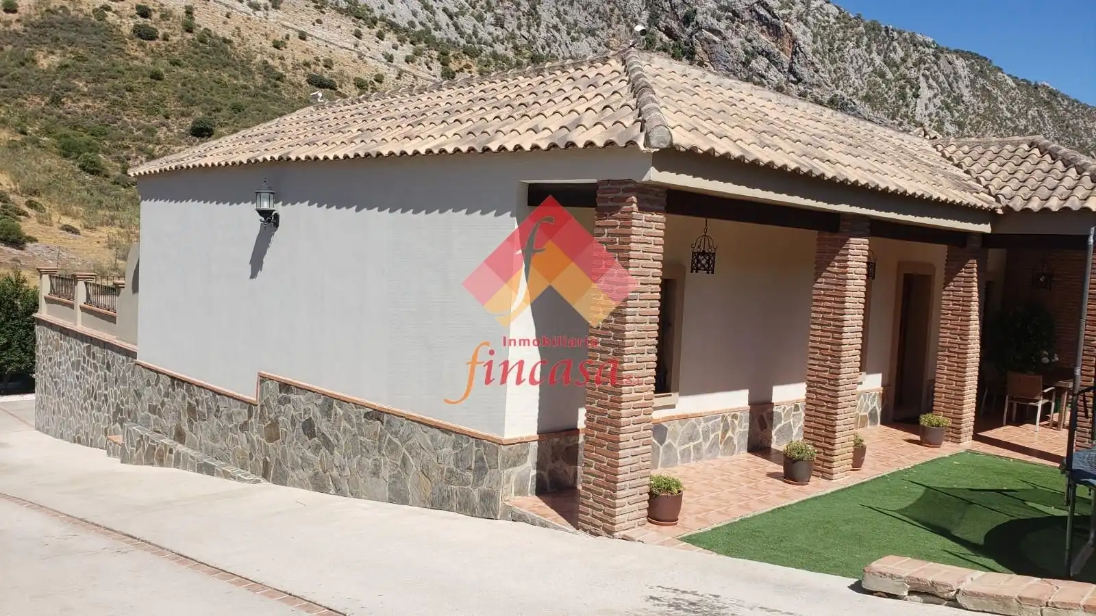 Vista exterior de Casa o chalet en venta en Ronda con Terraza y Amueblado
