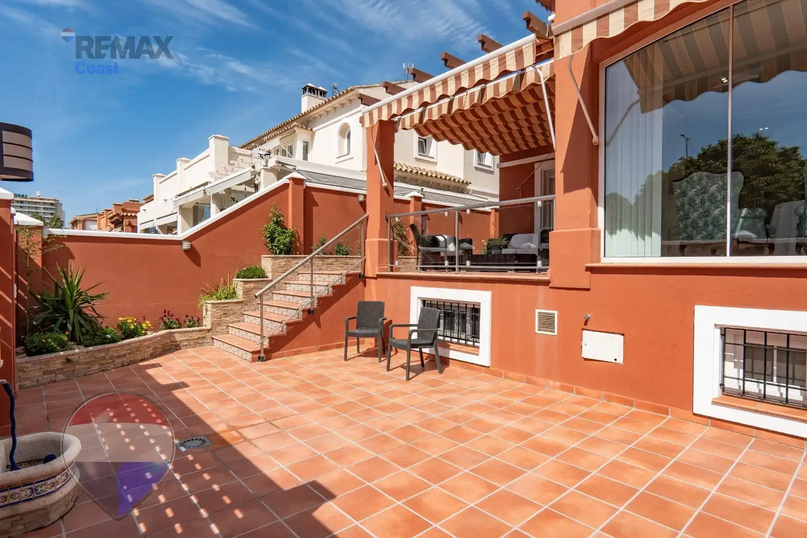 Terrasse von Einfamilien-Reihenhaus zum Verkauf in Torremolinos mit Klimaanlage, Heizung und Terrasse