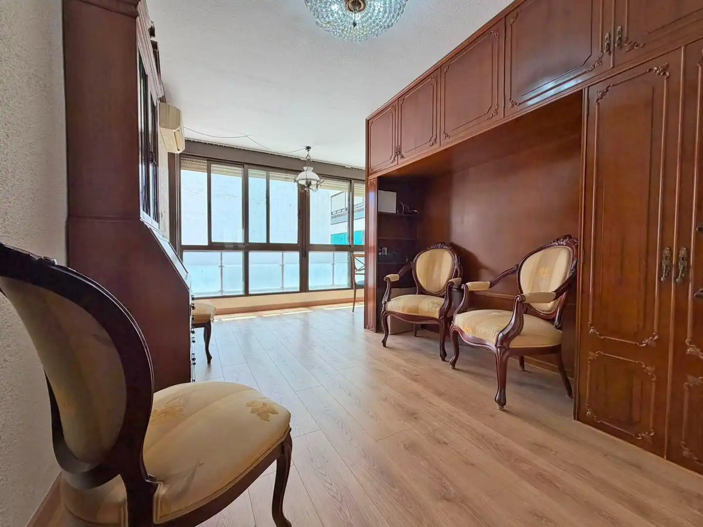 Wohnzimmer von Wohnung zum Verkauf in Alicante / Alacant mit Klimaanlage, Terrasse und Abstellraum