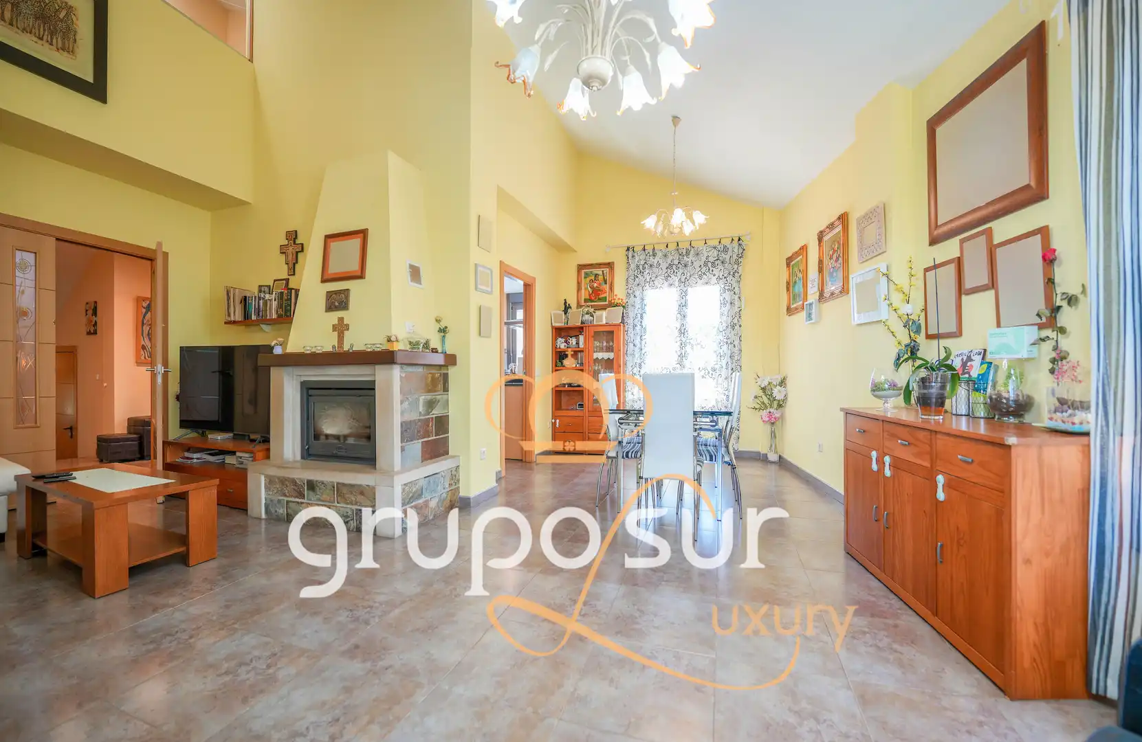 Comedor de Casa o chalet en venta en Aldeamayor de San Martín con Calefacción, Jardín privado y Terraza