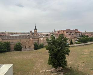 Pis en venda en Segovia Capital amb Calefacció, Terrassa i Moblat