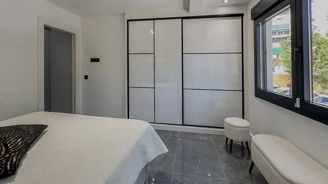 Habitación de Casa adosada en venta en Málaga con Aire acondicionado, Terraza y Amueblado