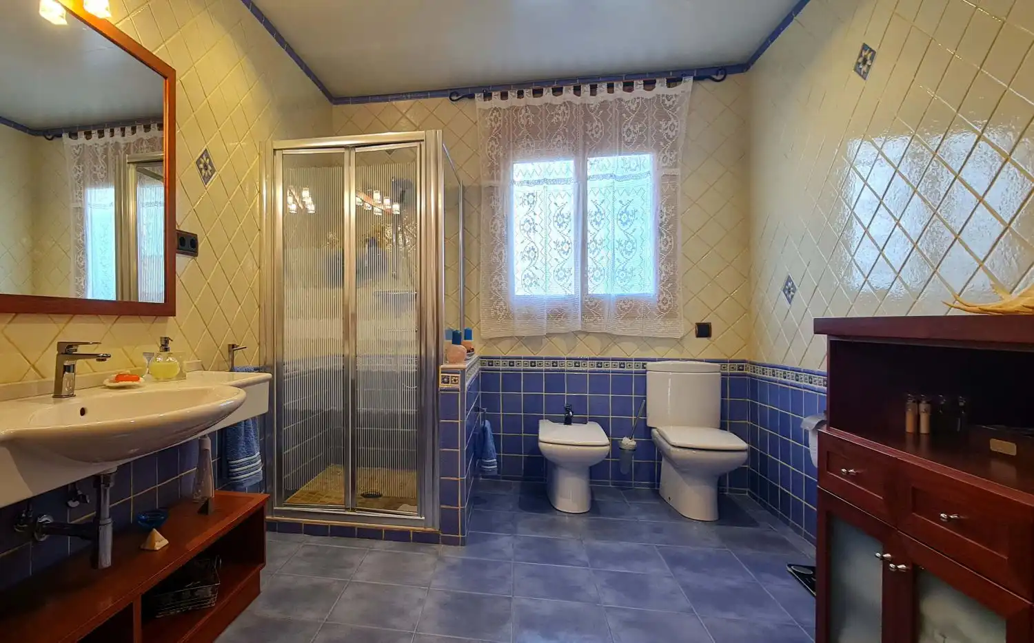 Baño de Casa o chalet en venta en Vallirana con Aire acondicionado y Calefacción