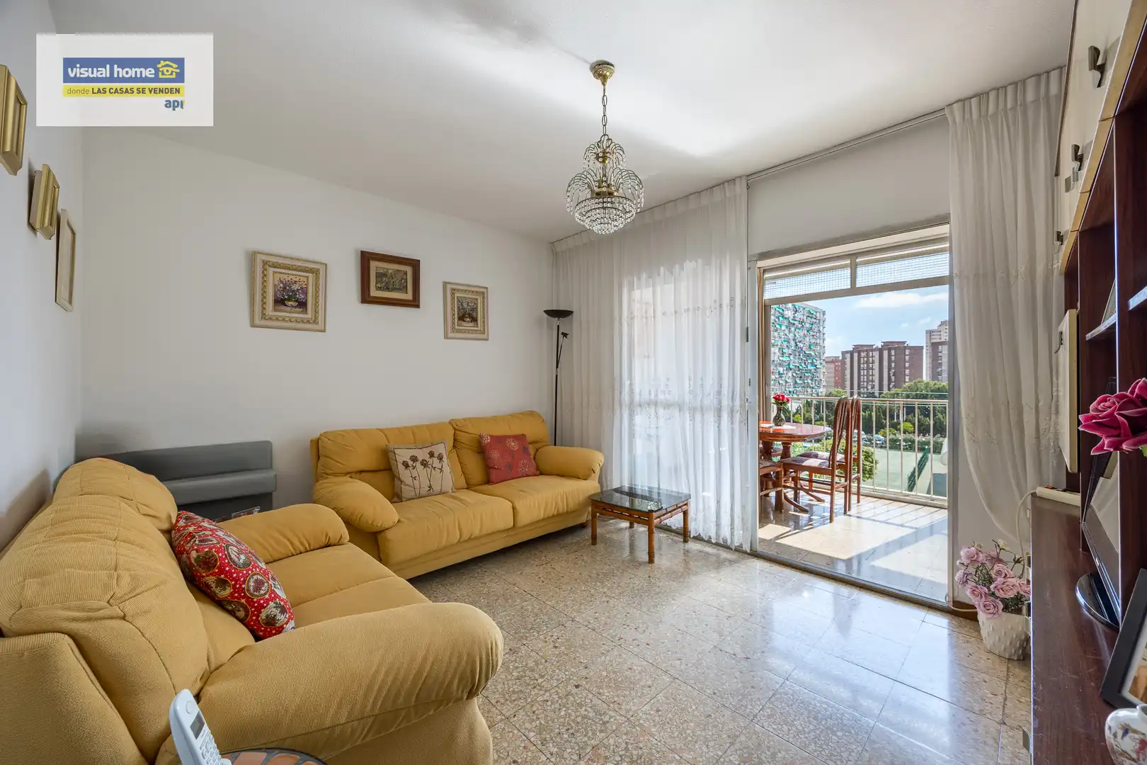 Sala de estar de Apartamento en venta en Benidorm con Piscina y Piscina comunitaria