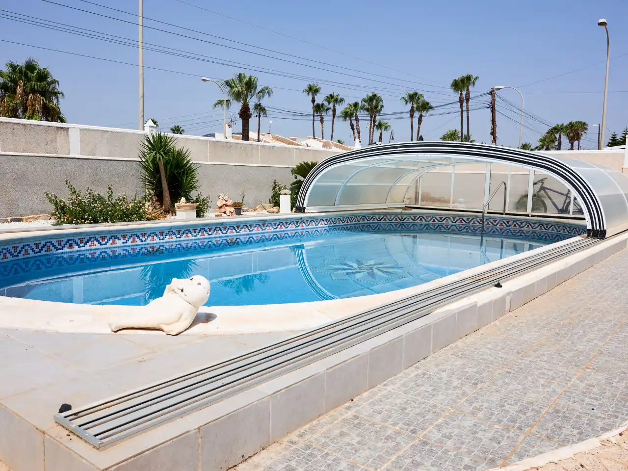Piscina de Casa o xalet en venda en Torrevieja amb Aire condicionat, Calefacció i Jardí privat