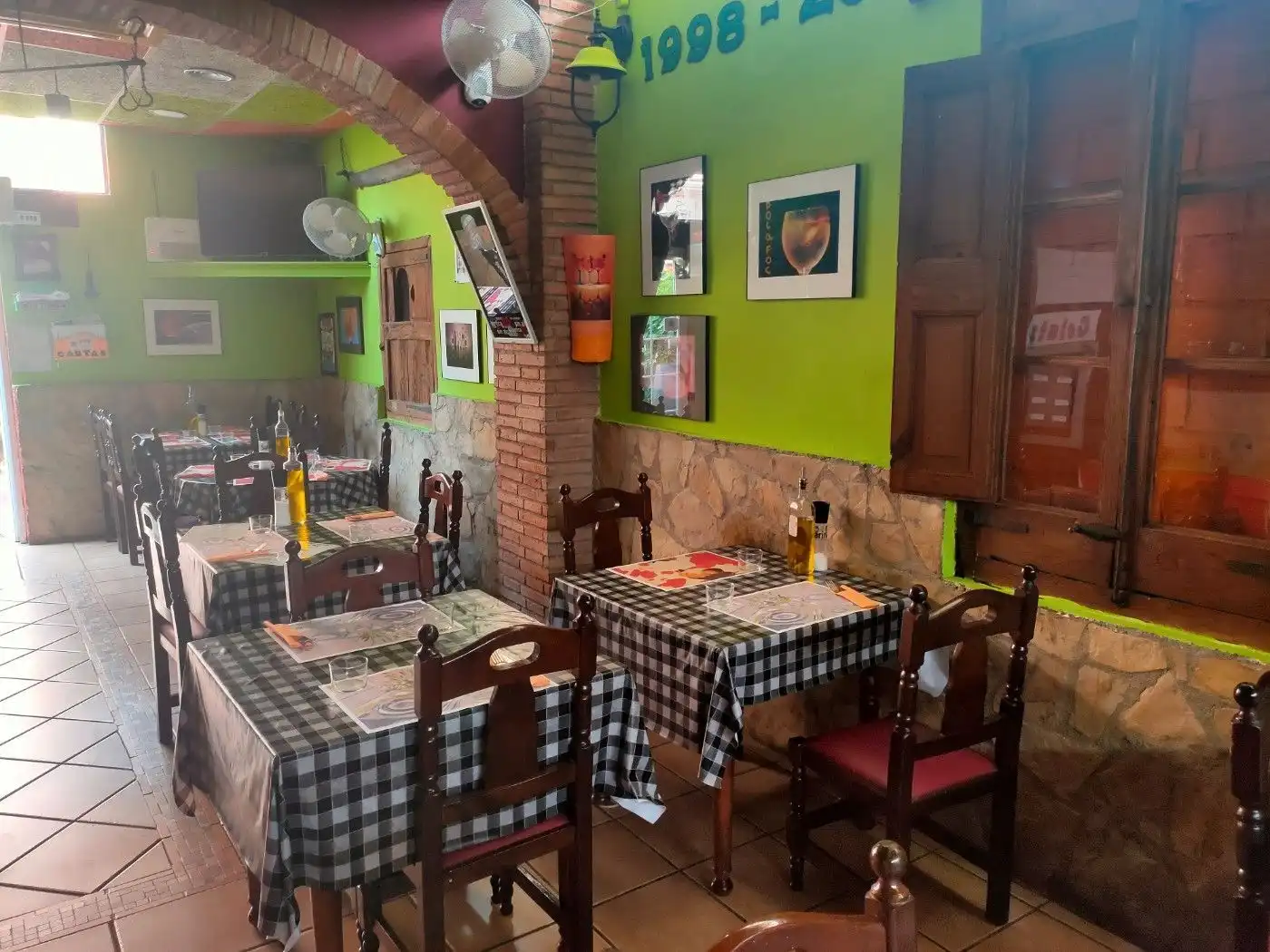 Business premises for transfer in Can Pou - Camp de Mar, imagen 3