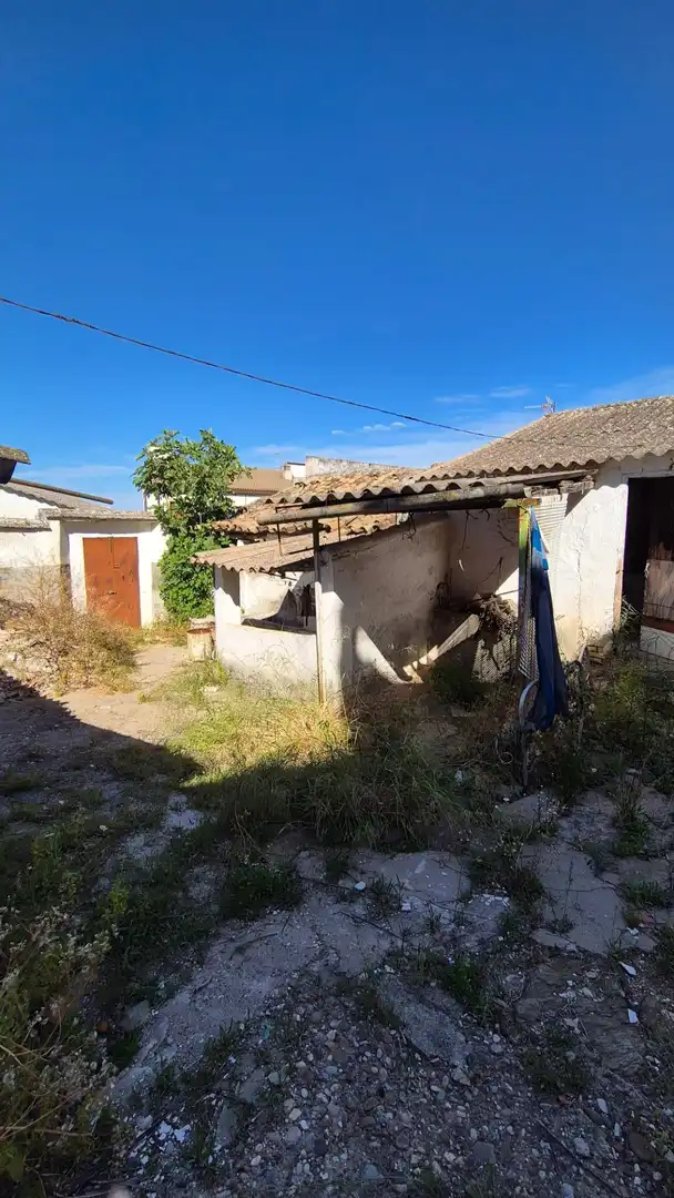 Residential zum Verkauf in Almodóvar del Río