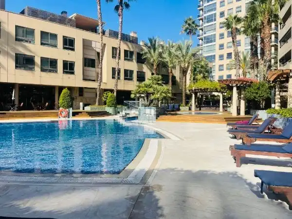 Swimming pool of Flat for rent in Barcelona  with Air Conditioner, Terrace and Furnished