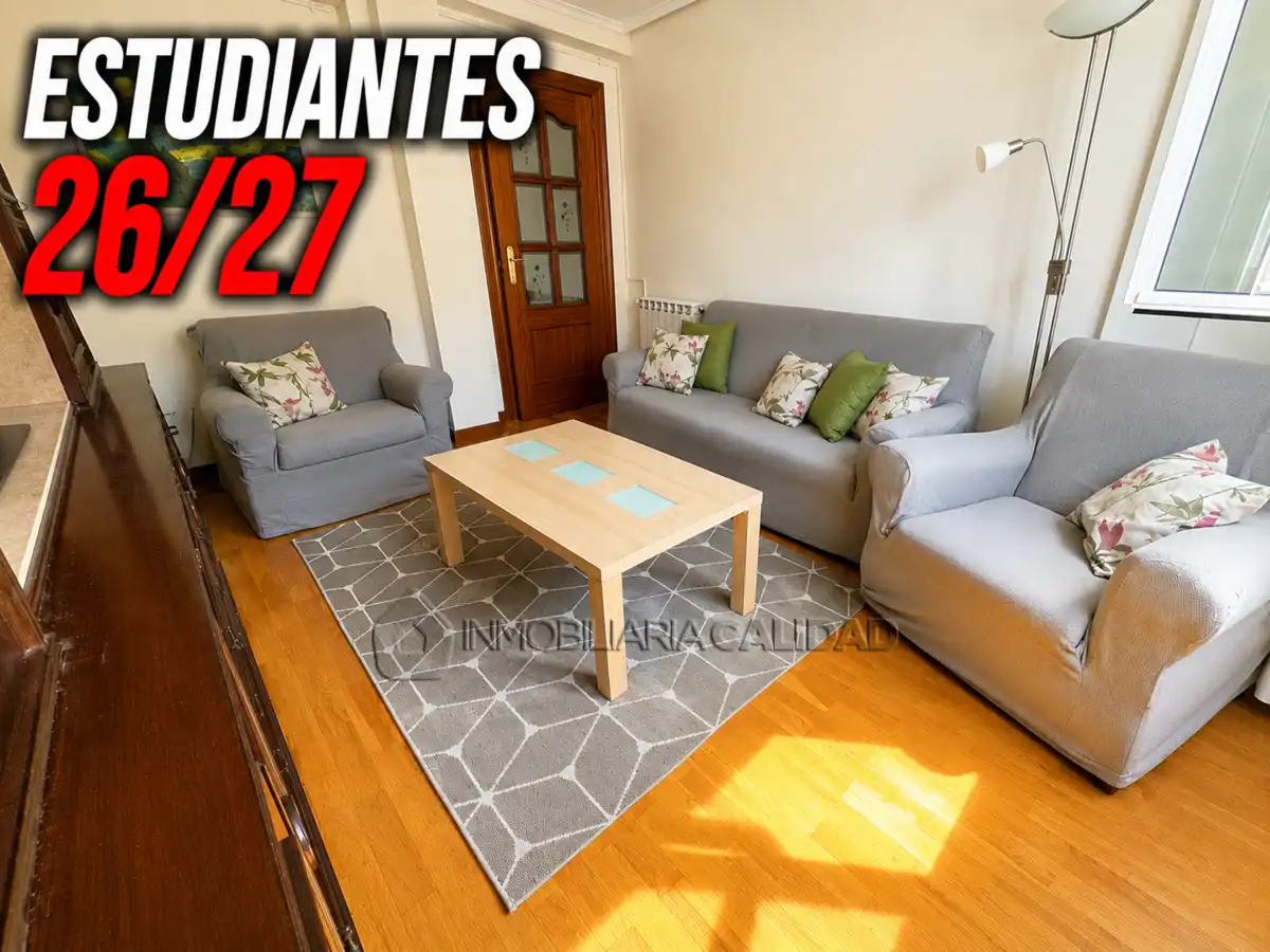 Sala de estar de Piso de alquiler en Burgos con Calefacción y Amueblado