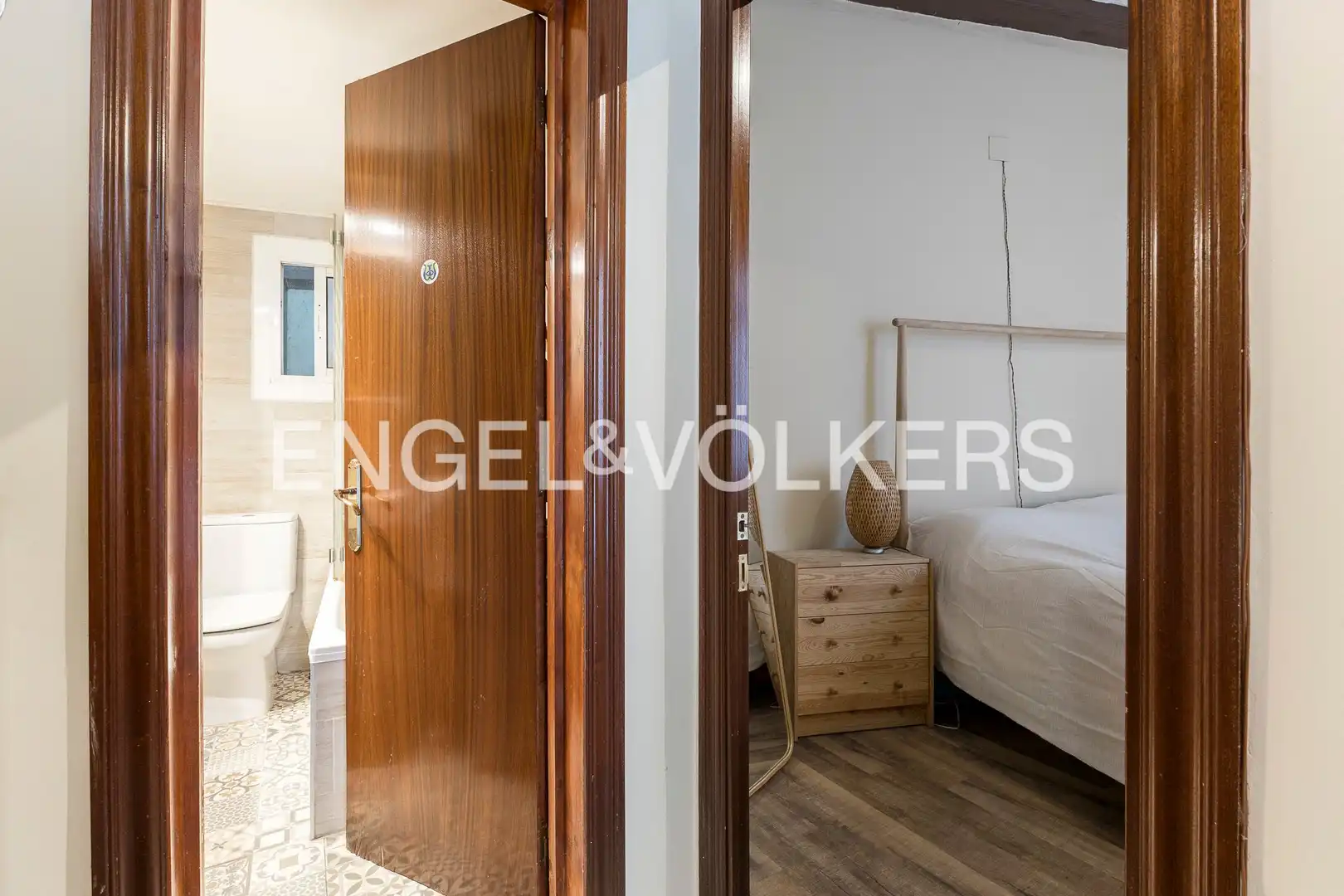 Wohnung zum Verkauf in Barcelona mit Heizung und Terrasse