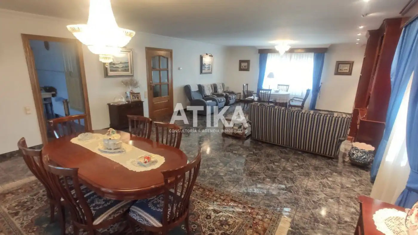 Chalet con balcón en venta en Centro, imagen 36
