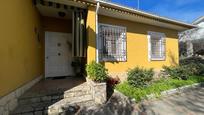 Vista exterior de Casa o xalet en venda en  Córdoba Capital amb Aire condicionat i Piscina