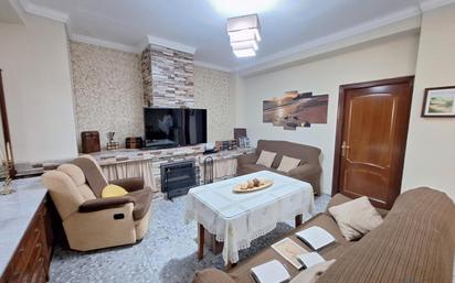 Living room of House or chalet for sale in Dos Hermanas  with Air Conditioner, Terrace and Balcony