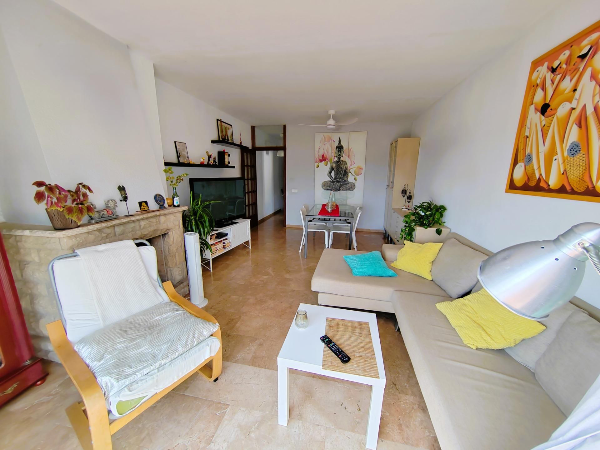 Sala d'estar de Dúplex en venda en Tiana amb Calefacció, Terrassa i Balcó