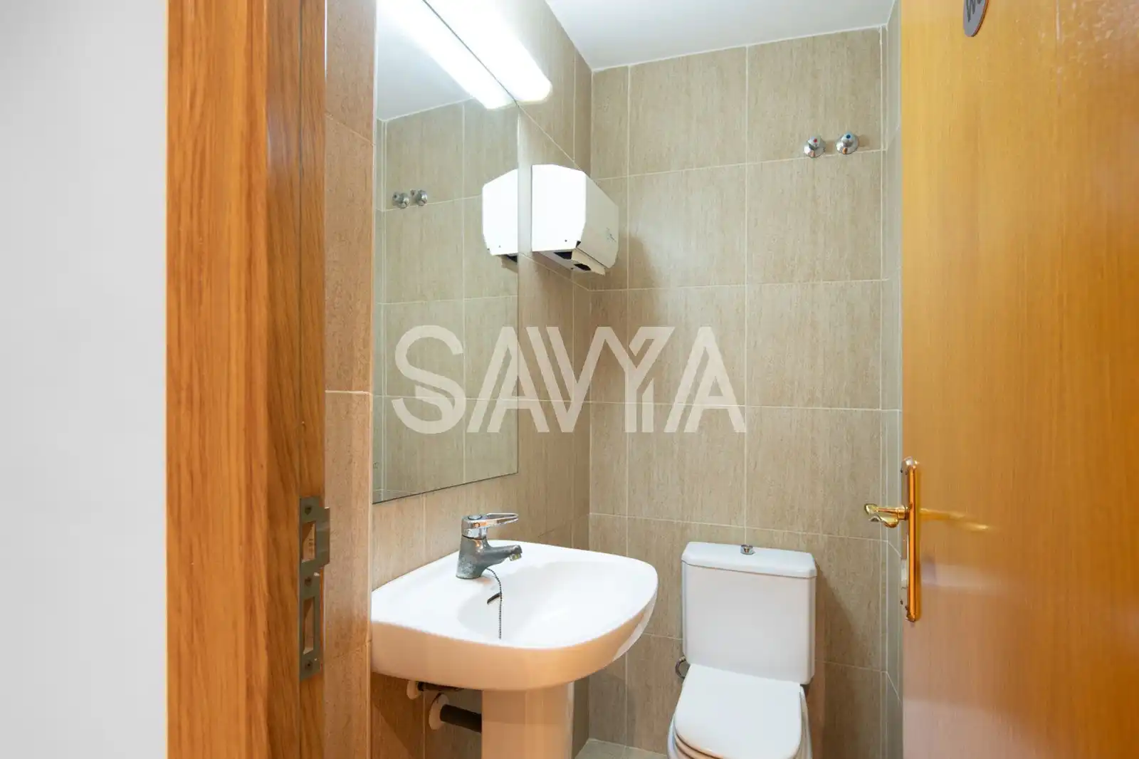 Baño de Oficina en venta en Barcelona con Calefacción