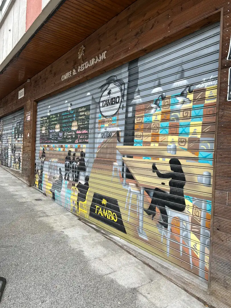 Local comercial en alquiler en Rúa Pintor Lugrís, imagen 2