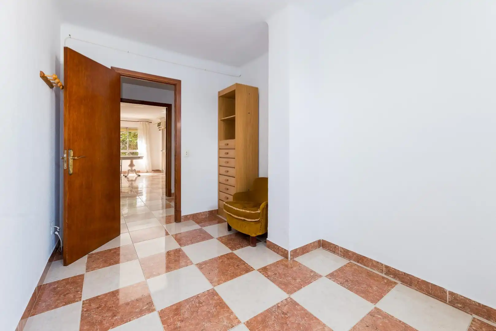 Piso con ascensor en alquiler en Llevant, imagen 5