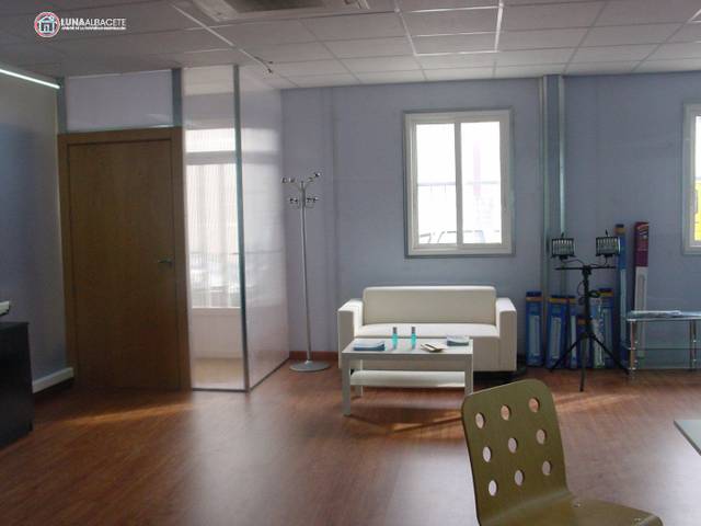 Nave industrial en Venta en Motilleja