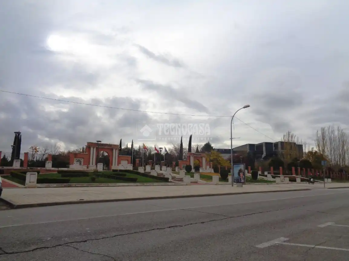 Vista exterior de Piso en venta en Pinto con Aire acondicionado, Calefacción y Parquet