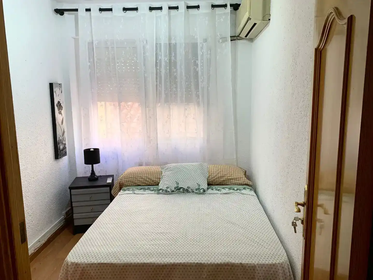 Dormitori de Apartament per a compartir en Zaragoza amb Aire condicionat