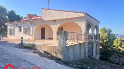 Chalet en Carlet con amplia parcela de 1.995 m y gran potencial Magnífico chalet ubicado en Carlet, ideal para quienes buscan espa, imagen 2