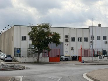 Industrial building to rent in Barri Antic