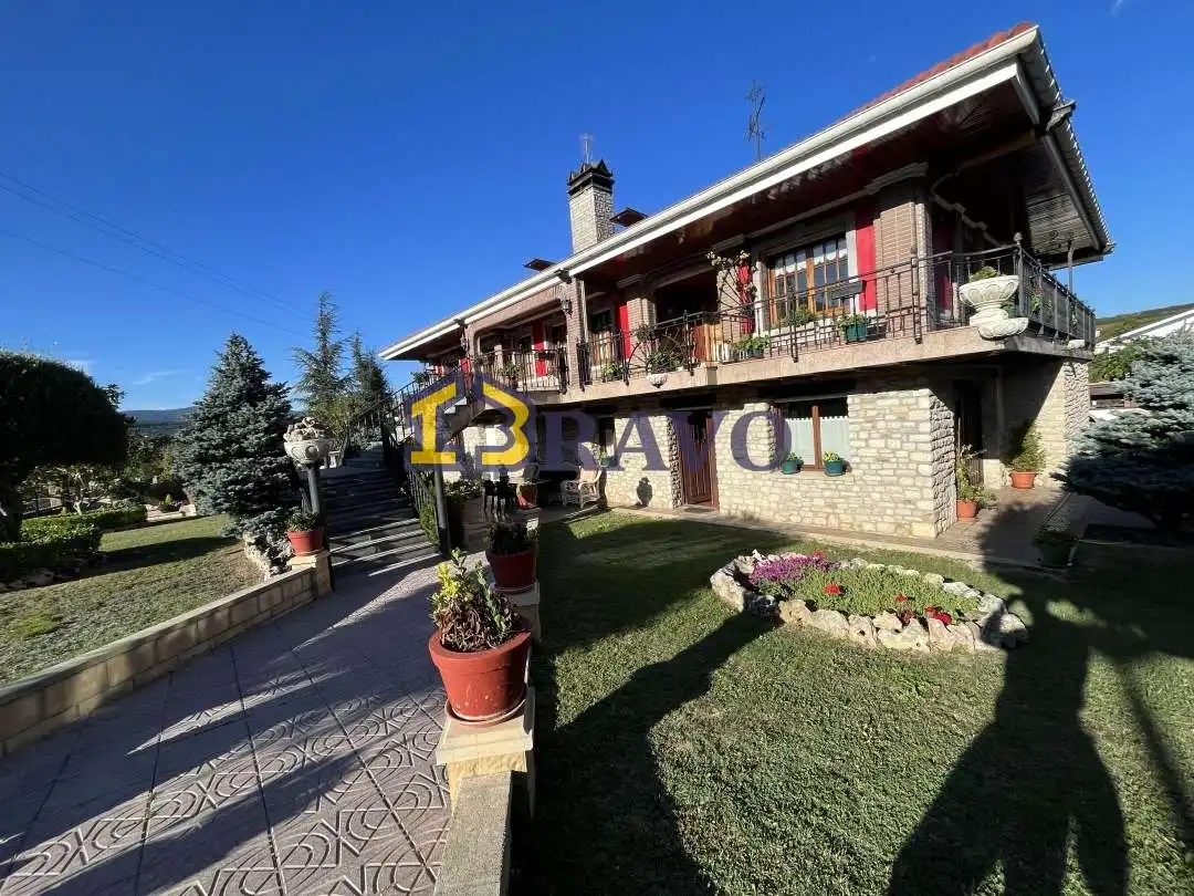 Vista exterior de Casa o chalet en venta en Valle de Mena con Calefacción, Jardín privado y Terraza
