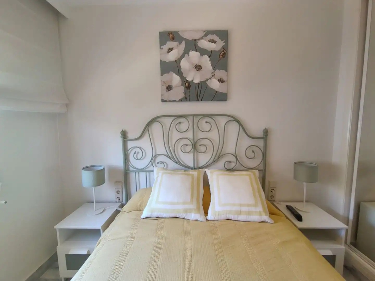 Schlafzimmer von Wohnung zur Miete in Marbella mit Klimaanlage, Heizung und Terrasse