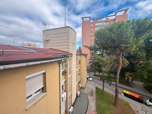 Piso en Venta en Calle de San Magín en Zofio