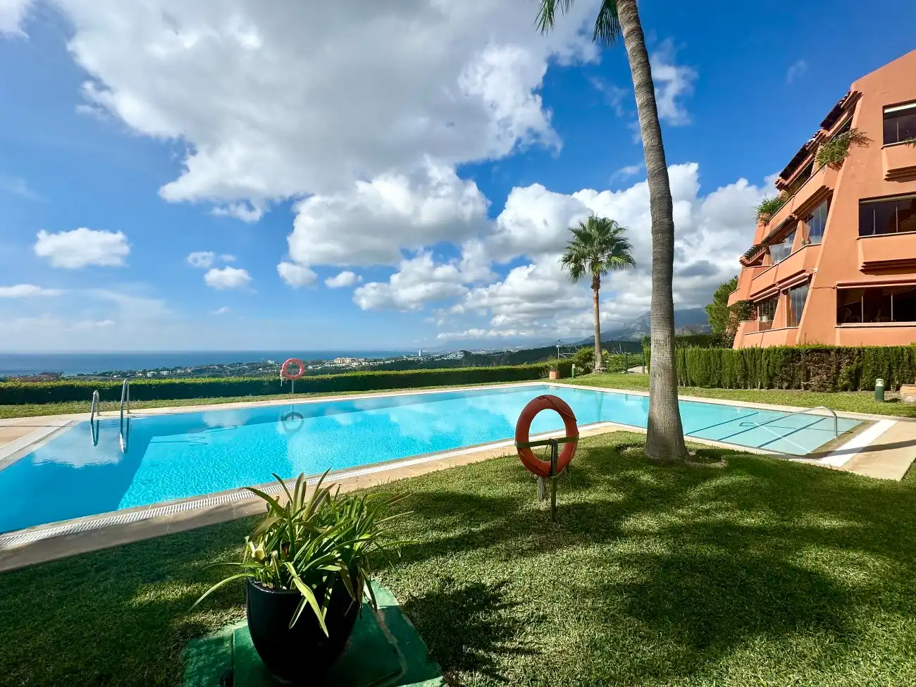 Swimming pool of Apartments for sale in Marbella  with Terrace, Storage room and Furnished