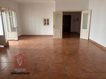 Flat with lift for sale in Centro