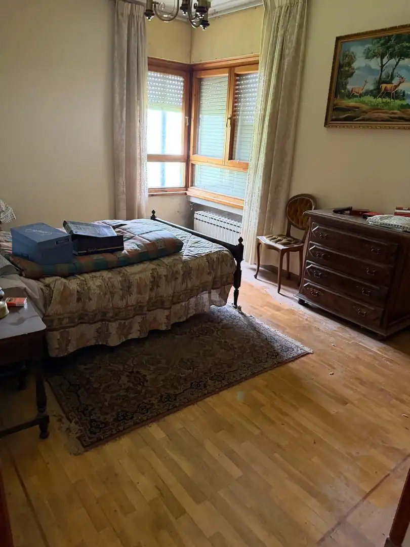 Dormitori de Casa o xalet en venda en Valladolid amb Calefacció i Moblat