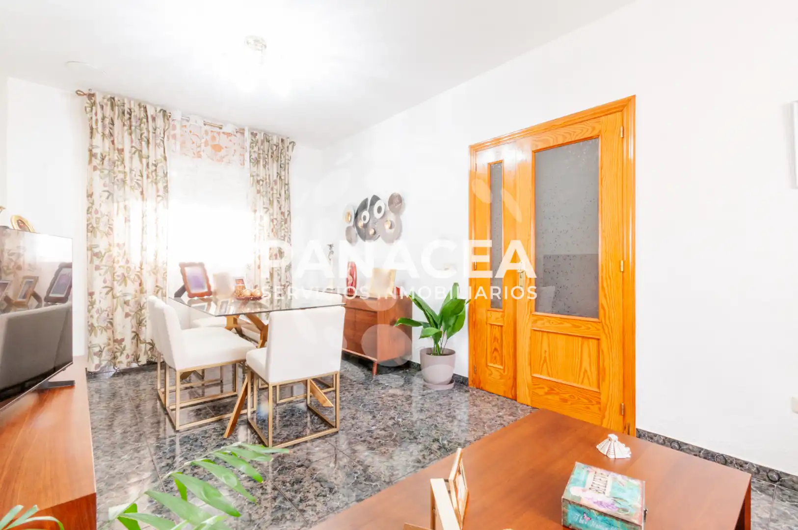 Casa adosada en venta en Vícar con Jardín privado, Terraza y Amueblado