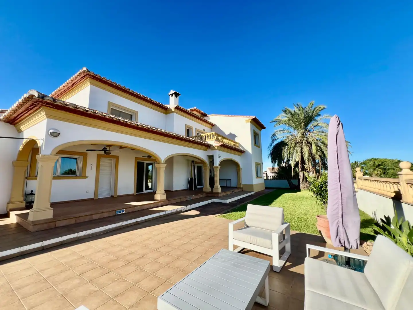 Detached house with pool for sale in Carrer de la Rosa