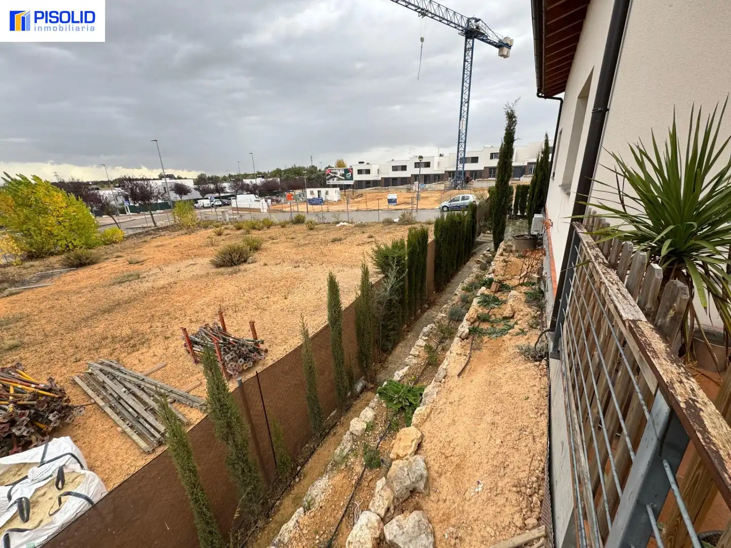 Einfamilien-Reihenhaus zum Verkauf in Valladolid mit Privatgarten und Schwimmbad