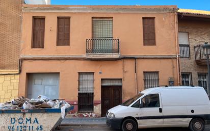 Exterior view of House or chalet for sale in  Valencia Capital  with Private garden, Terrace and Storage room