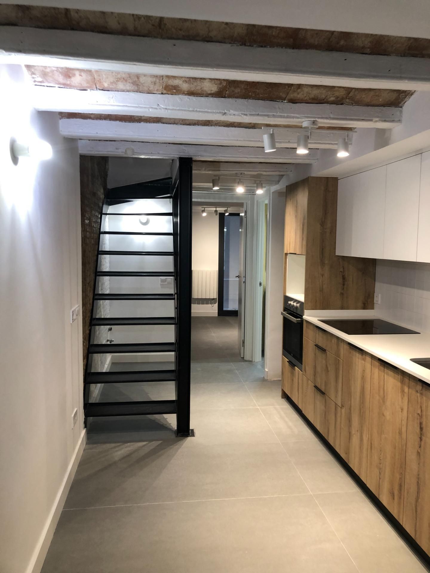 Planta baja for sale in  Barcelona Capital  with Air Conditioner and Heating