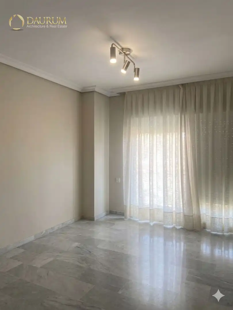 Bedroom of Flat for sale in Sevilla  with Air Conditioner, Heating and Terrace