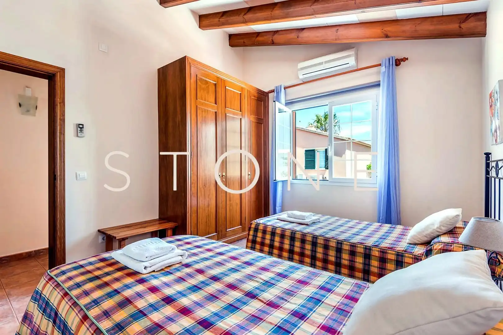 Chalet con piscina en venta en Cala Blanca, imagen 9