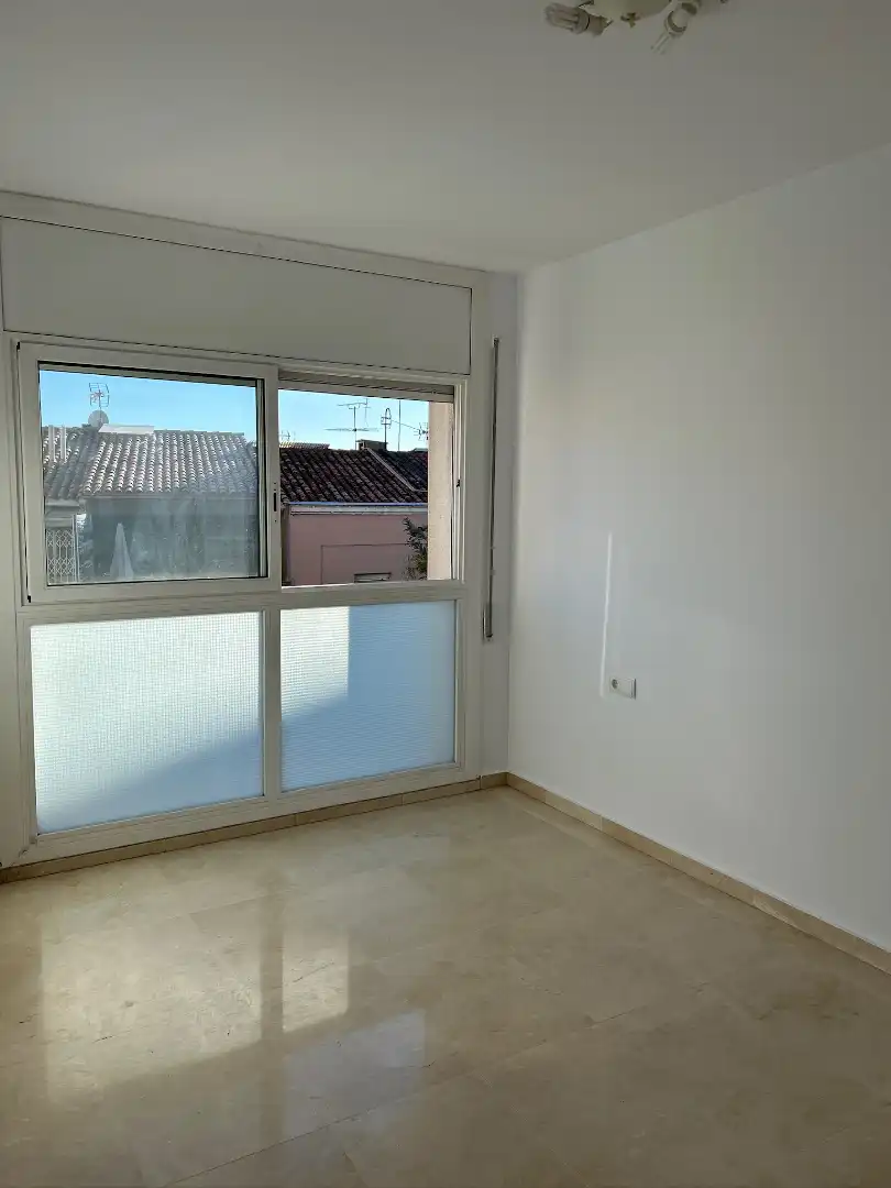 Flat with lift for sale in Carrer de Miquel Vives 85, imagen 6