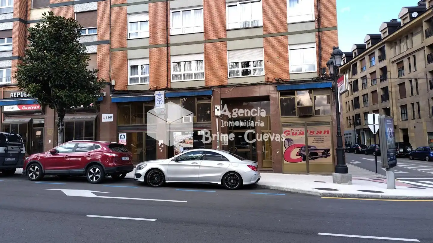 Local comercial en venda a Amparo Pedregal 7, imagen 2