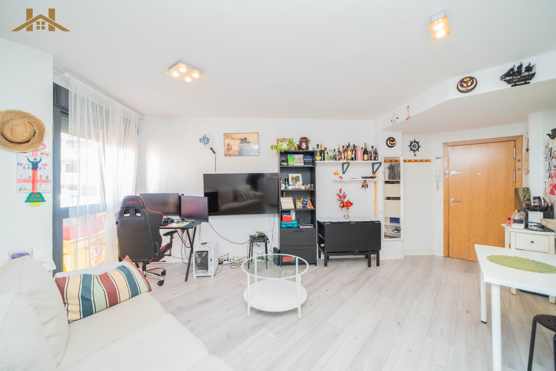 Sala d'estar de Pis en venda en Navalcarnero amb Aire condicionat, Moblat i Forn