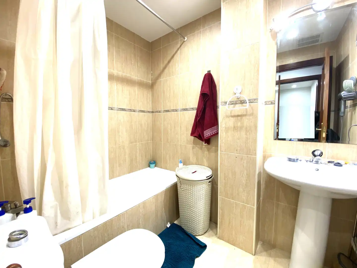 Bathroom of Flat for sale in Cartes  with Heating, Parquet flooring and Balcony