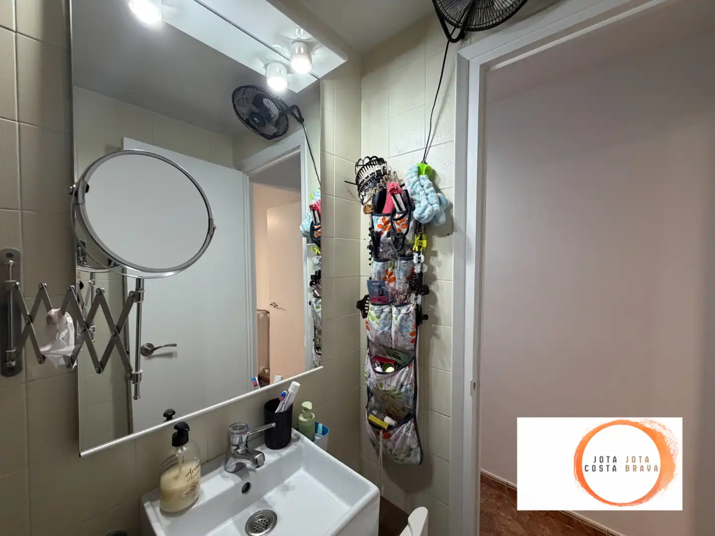 Baño de Piso en venta en Girona con Aire acondicionado, Calefacción y Trastero