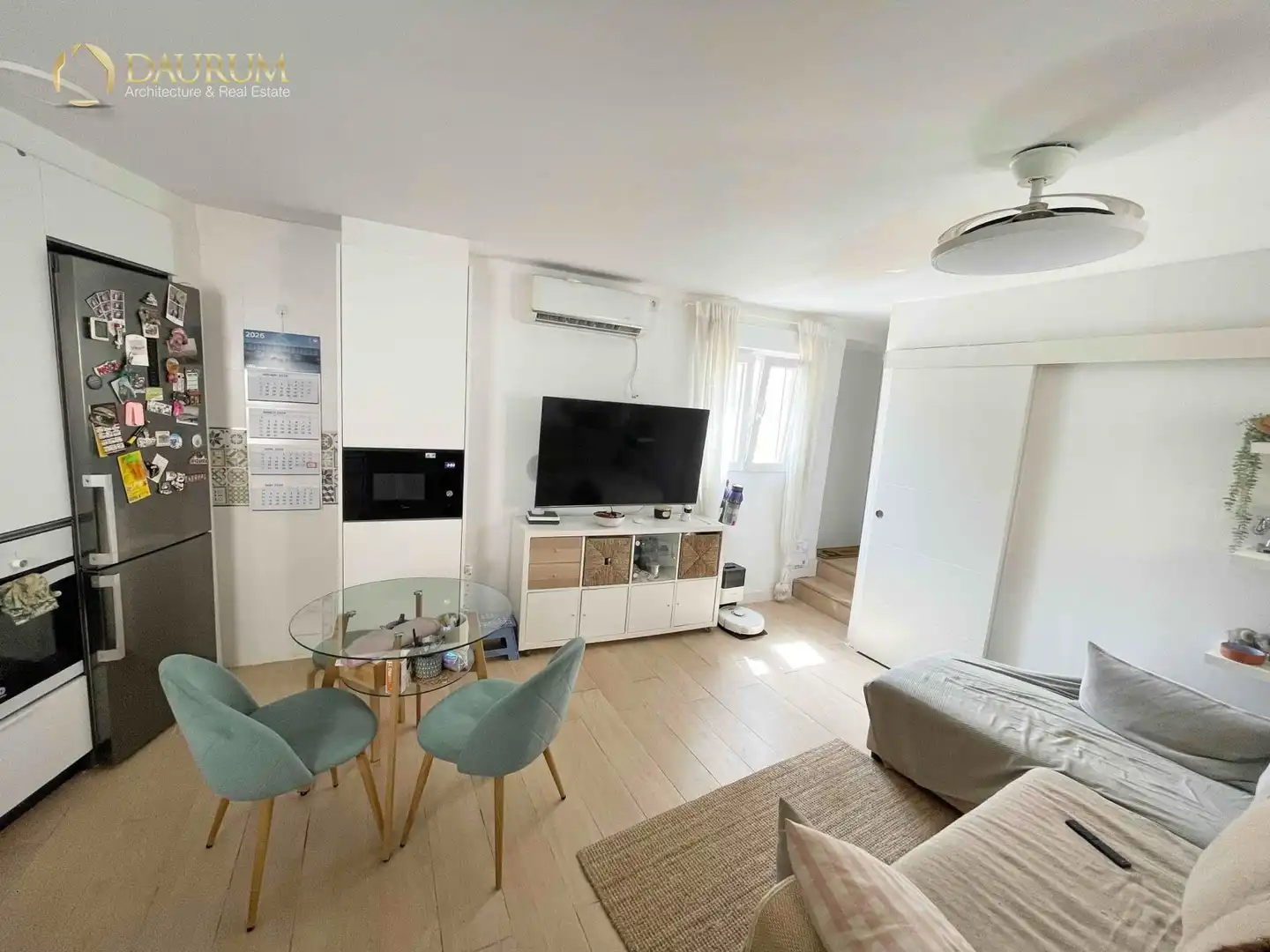 Sala de estar de Casa adosada en venta en Llíria con Aire acondicionado, Terraza y Trastero