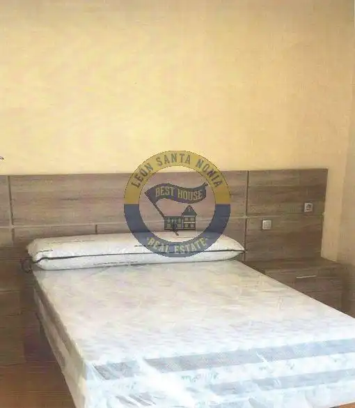 Bedroom of Houses for sale in León Capital   with Heating, Private garden and Terrace