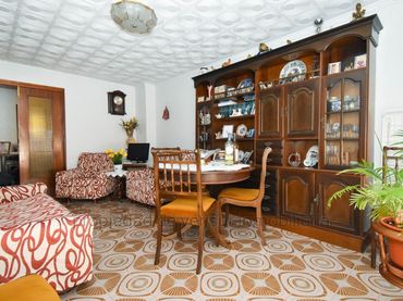 Piso con balcón en venta en Casco Antiguo