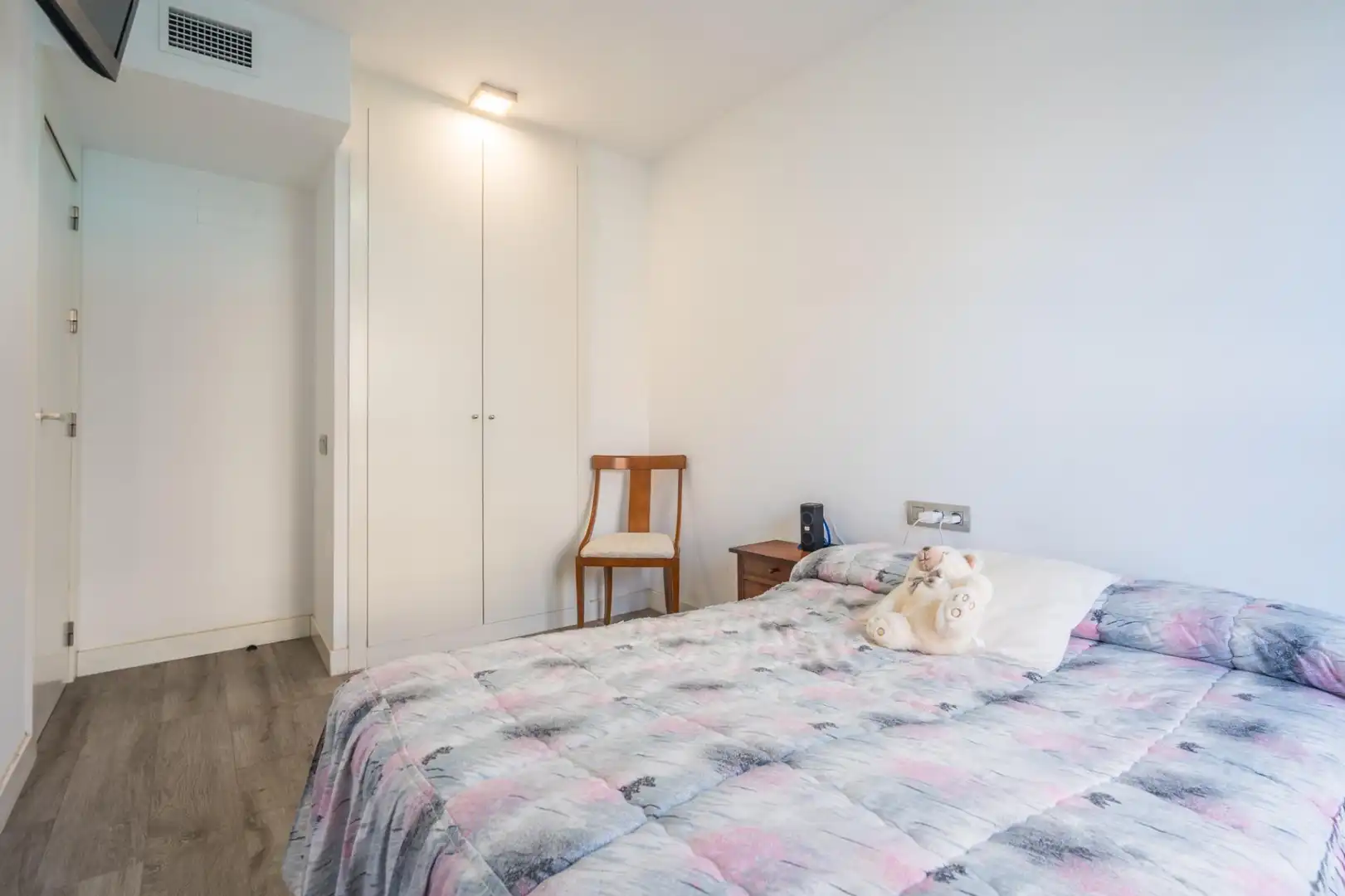 Habitación de Piso en venta en Valencia con Aire acondicionado, Calefacción y Jardín privado