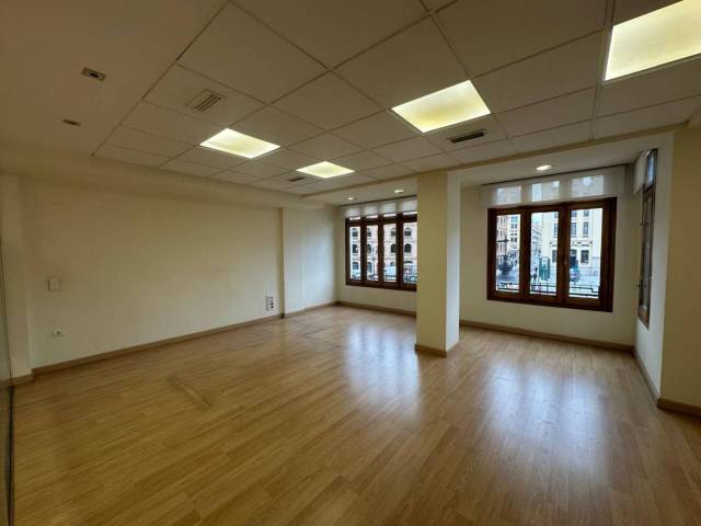 Oficina en Alquiler en Calle Xativa en Sant Francesc